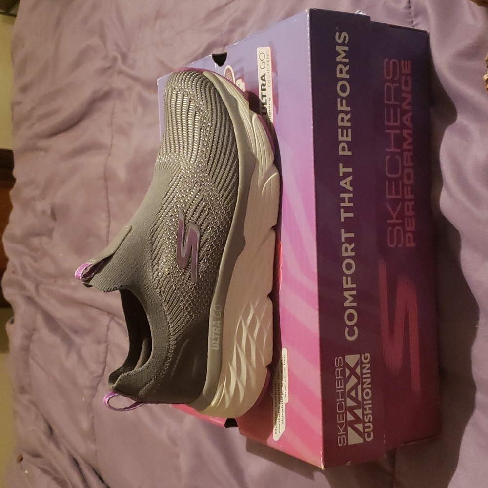 Skechers